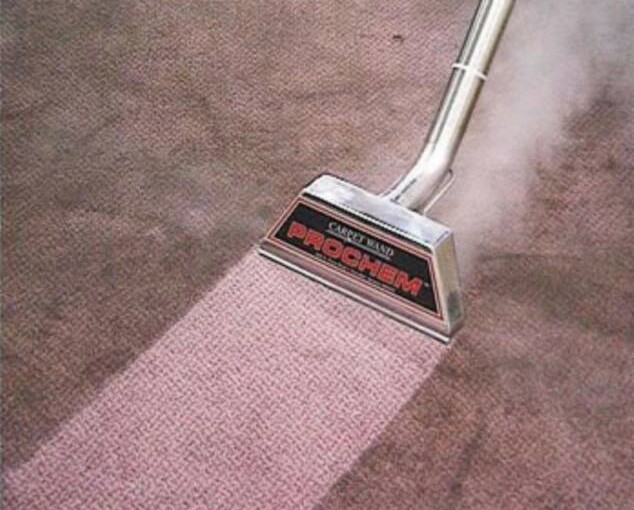 How to clean the carpet after junk removal